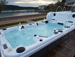 Fiberglass Spa Pool Manufacturer in Lucknow